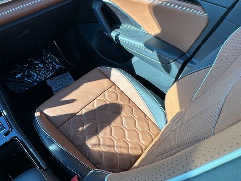 New 2026 Volkswagen Tiguan SEL R-Line image 14