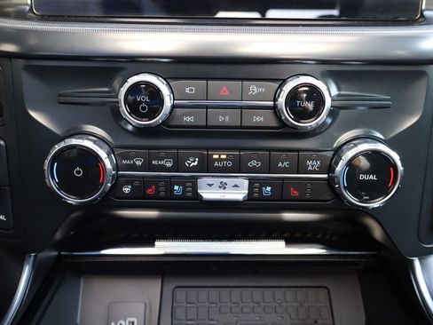 Used 2025 Ford F150 Raptor AWD/4WD image 11