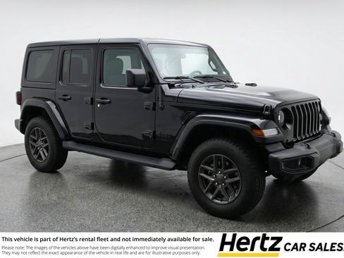 Used 2025 Jeep Wrangler Unlimited Sport AWD/4WD image 1