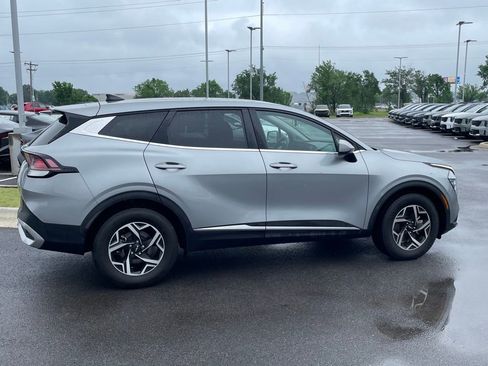 Certified 2024 Kia Sportage LX FWD image 8