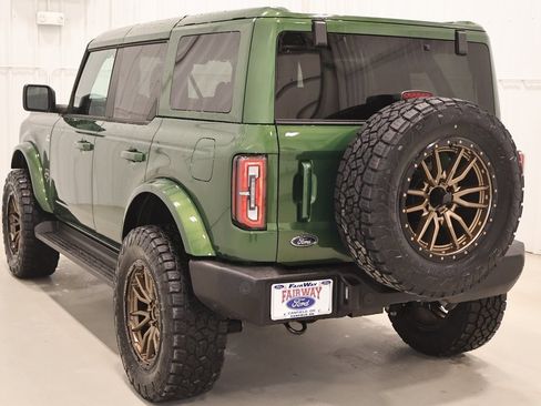 New 2025 Ford Bronco Outer Banks image 7