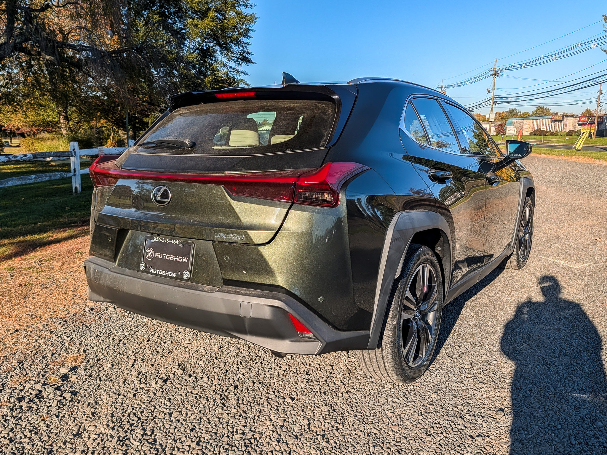 Used 2019 Lexus UX 200 w/ Premium Package FWD image 5