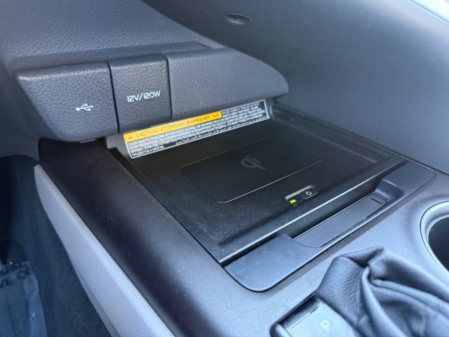 Used 2021 Toyota Camry SE w/ Audio Upgrade Package FWD image 26