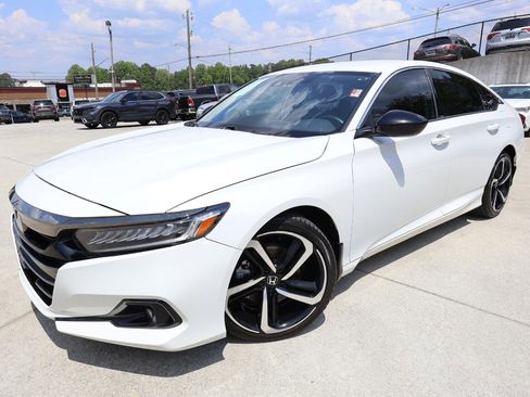 Used 2021 Honda Accord Sport Special Edition image 2