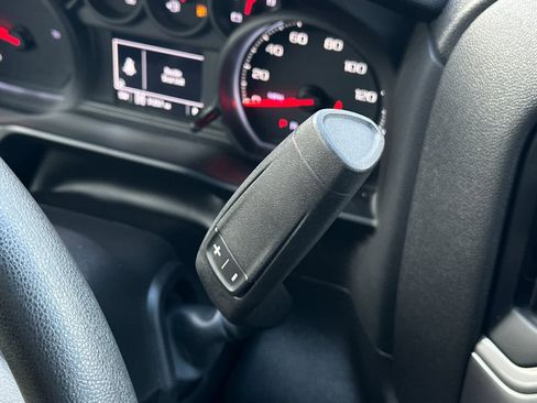 Used 2023 Chevrolet Silverado 1500 Custom image 20