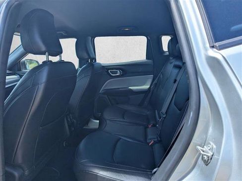 Used 2025 Jeep Compass Limited AWD/4WD image 13