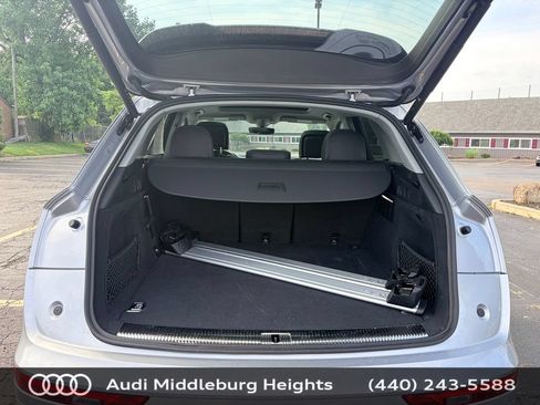Certified 2025 Audi Q5 e Premium Plus w/ Premium Plus Package AWD/4WD image 39
