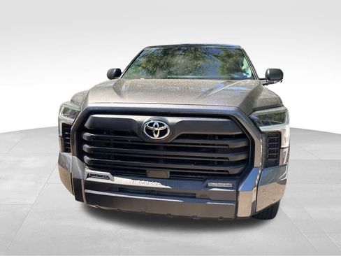 Used 2023 Toyota Tundra SR5 w/ SR5 Convenience Package AWD/4WD image 5