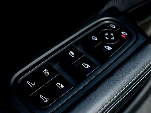 Used 2023 Porsche Cayenne Turbo GT AWD/4WD image 53