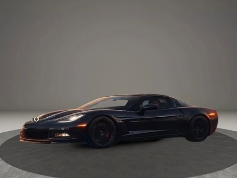 Used 2025 Toyota Corolla LE image 4