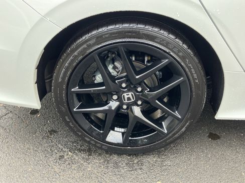 Used 2025 Honda Civic Sport image 13