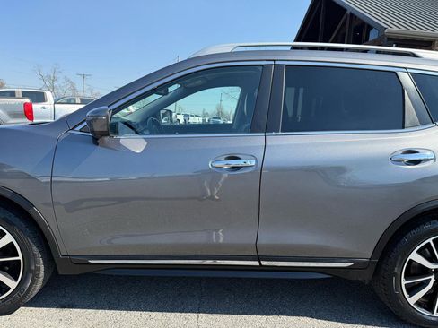 Used 2019 Nissan Rogue SL image 37