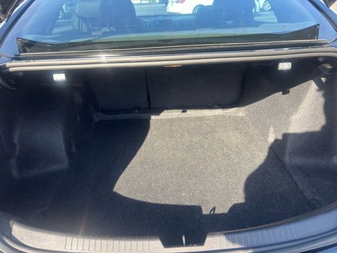 Used 2025 Chevrolet Malibu LT image 9