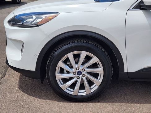 Used 2021 Ford Escape Titanium w/ Titanium Elite Package AWD/4WD image 9