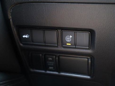 Used 2022 Nissan Armada SV w/ SV Appearance Package AWD/4WD image 21