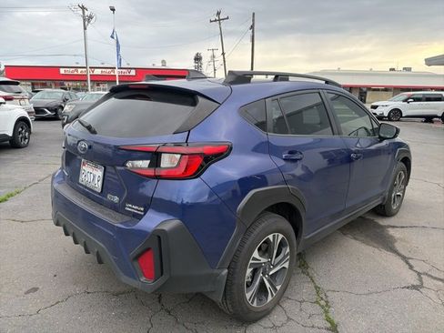 Used 2024 Subaru Crosstrek 2.0i Premium image 6