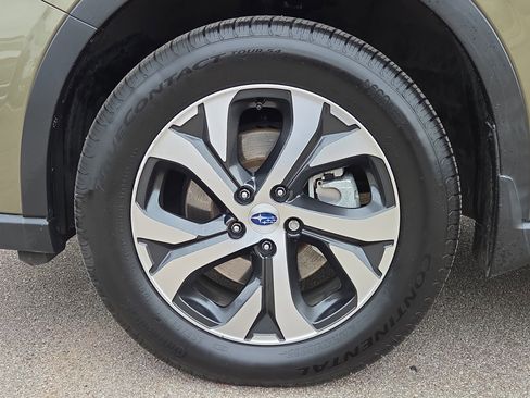 Used 2021 Subaru Outback Touring w/ Popular Package #2 image 9