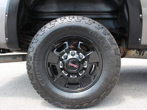Used 2012 GMC Sierra 2500 SLE w/ Snow Plow Prep Package AWD/4WD image 36