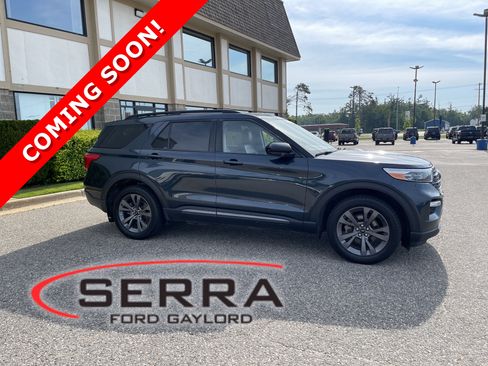 Used 2023 Ford Explorer XLT w/ XLT Sport Appearance Package AWD/4WD image 1