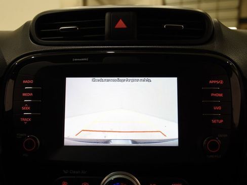 Used 2019 Kia Soul ! image 18