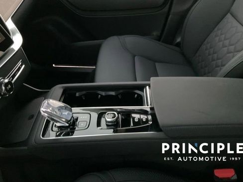Certified 2025 Volvo XC90 B5 Plus image 14