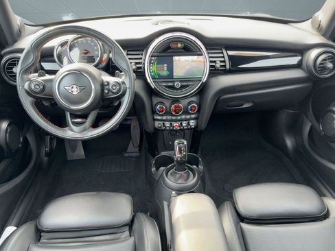 Used 2020 MINI Cooper S image 17