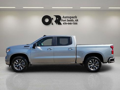 Used 2025 Chevrolet Silverado 1500 RST AWD/4WD image 3