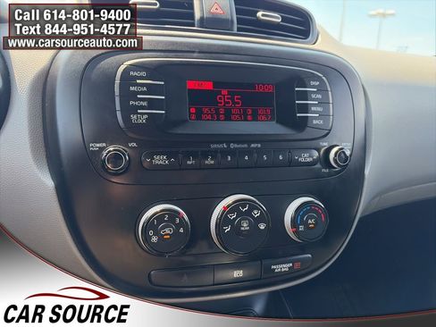Used 2015 Kia Soul + image 18