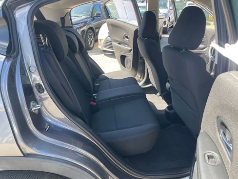Used 2018 Honda HR-V LX image 26