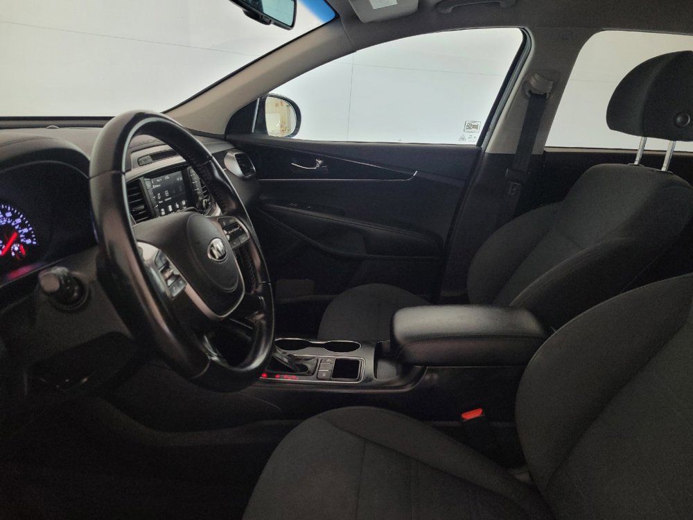 Used 2019 Kia Sorento FWD w/ LX Convenience Package image 17