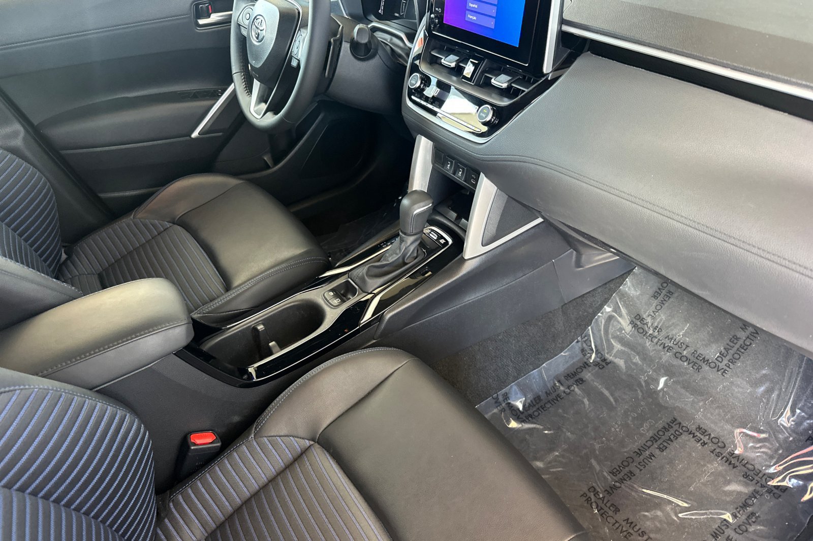 Certified 2024 Toyota Corolla Cross AWD Hybrid w/ Convenience Package image 20