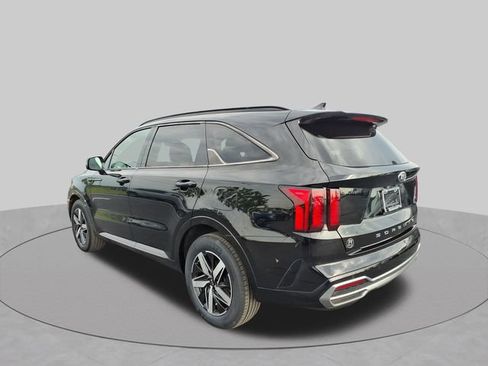 Used 2021 Kia Sorento S w/ Panoramic Sunroof Package FWD image 39