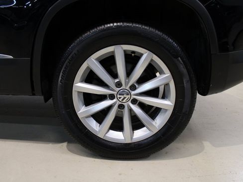 Used 2017 Volkswagen Tiguan Wolfsburg Edition image 10