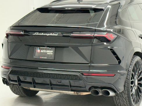 Used 2021 Lamborghini Urus image 17