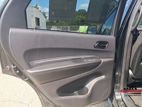 Used 2019 Dodge Durango GT w/ Blacktop Package AWD/4WD image 25
