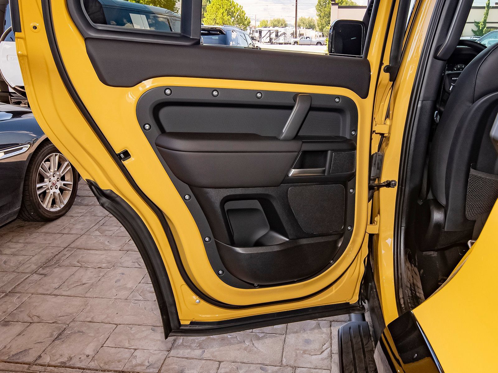 New 2026 Land Rover Defender 110 AWD/4WD image 45