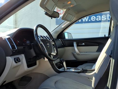 Used 2011 GMC Acadia SL w/ Preferred Package image 7