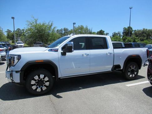 New 2026 GMC Sierra 2500 Denali w/ Denali Reserve Package AWD/4WD image 5
