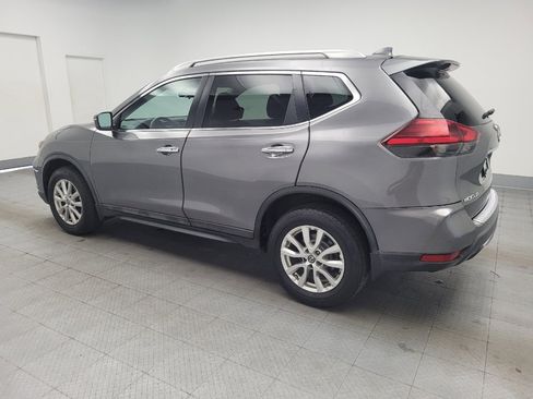 Used 2017 Nissan Rogue SV AWD/4WD image 3