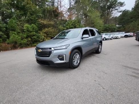 Certified 2023 Chevrolet Traverse LT image 9