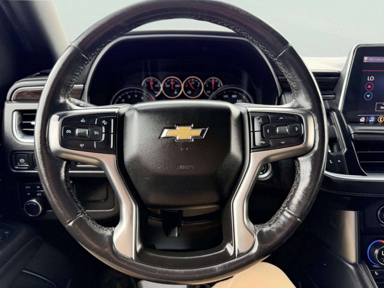 Used 2021 Chevrolet Suburban LT AWD/4WD image 33