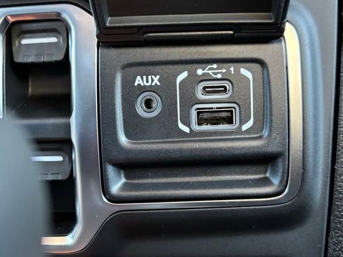 New 2026 Jeep Wrangler Unlimited Rubicon image 38