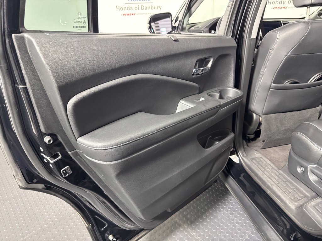 Certified 2017 Honda Pilot Touring image 12