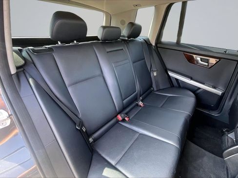 Used 2011 Mercedes-Benz GLK 350 2WD image 27
