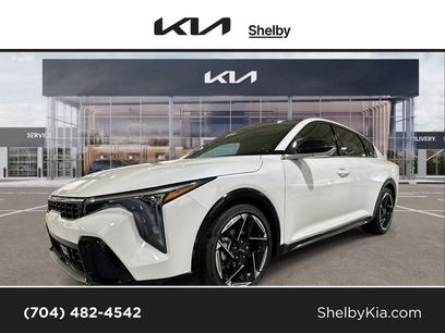 New 2025 Kia K4 GT-Line w/ GT-Line Sunroof Package