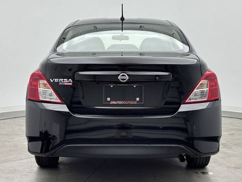 Used 2019 Nissan Versa S FWD image 6
