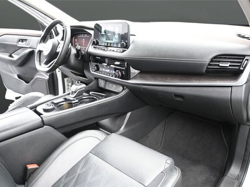 Used 2023 Nissan Rogue Platinum w/ Platinum Premium Package AWD/4WD image 20