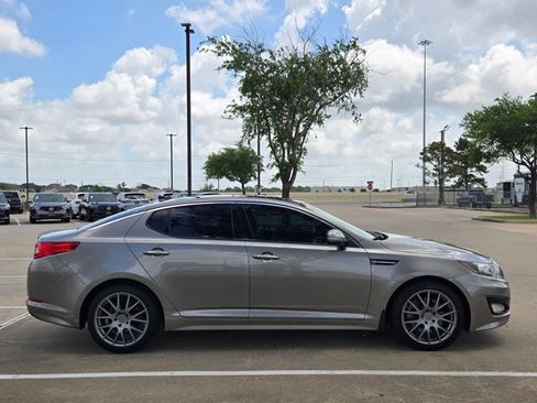Used 2013 Kia Optima SX w/ Premium Touring Pkg image 4