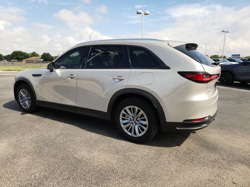 Used 2024 MAZDA CX-90 3.3 Turbo w/ Preferred Plus AWD/4WD image 4