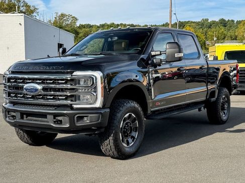 Used 2023 Ford F250 Lariat w/ Tremor Off-Road Package image 7